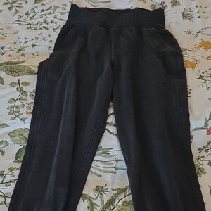 lululemon athletica Size 2 LA Warm Down Joggers